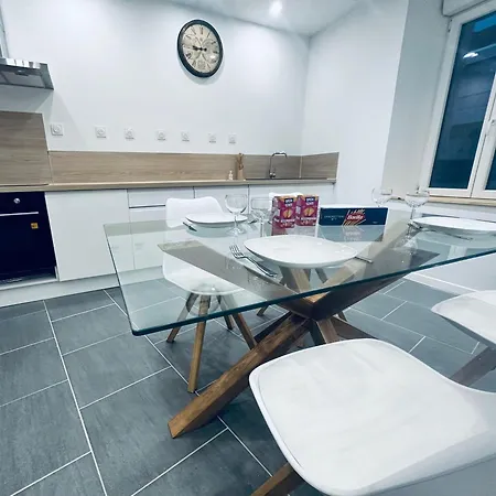 Le Temps D'un Voyage, Maison Duplex Premium Apartment Floure